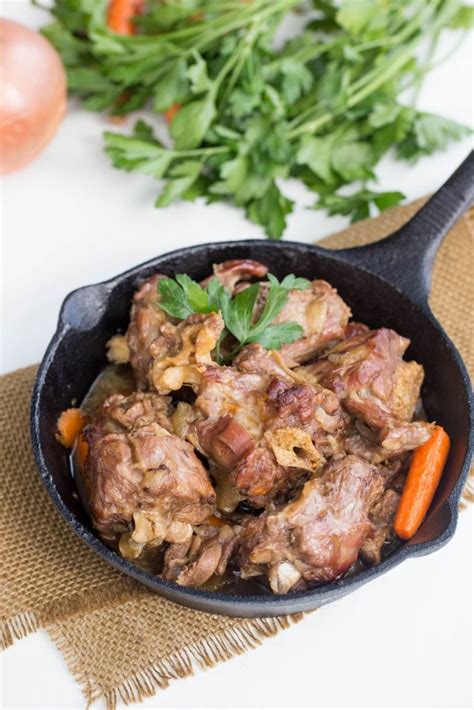 How To Cook Turkey Necks In Slow Cooker: A Delicious Guide - balustradellc