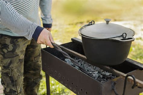 How To Cook With Cast Iron While Camping - balustradellc