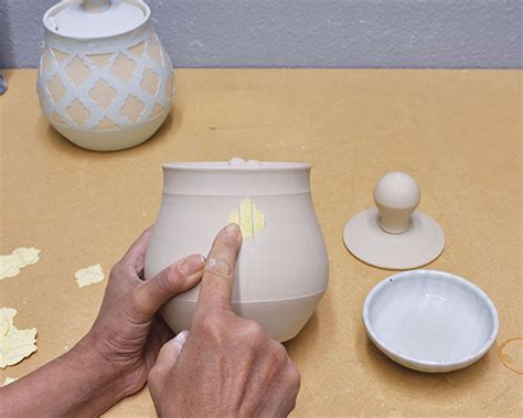 How to Glaze Patterns with Stencils - muktibox.com