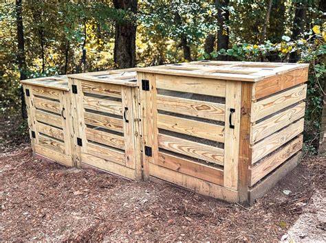 How to Make a Wood Compost Bin & Other DIY … - raincitystudios.com