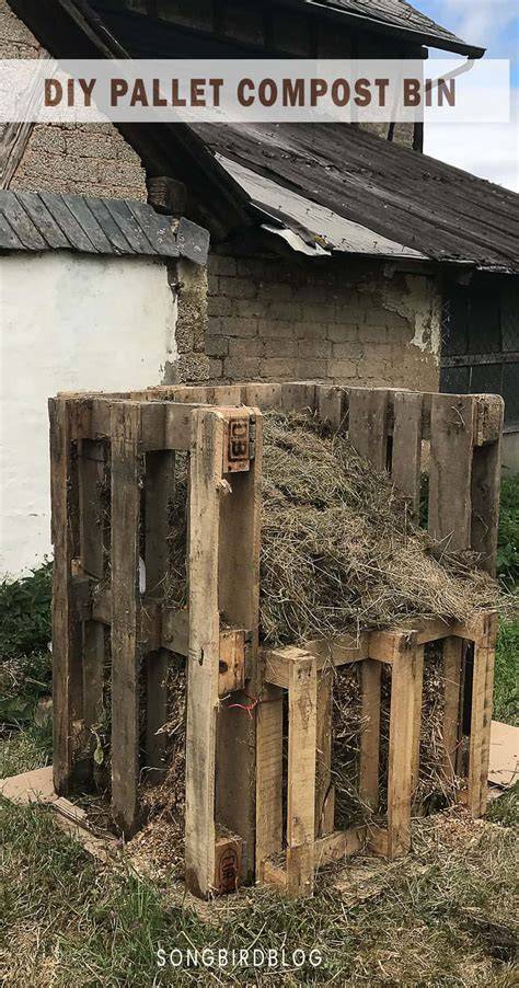 How to make an easy compost bin from wooden pallets - raincitystudios.com