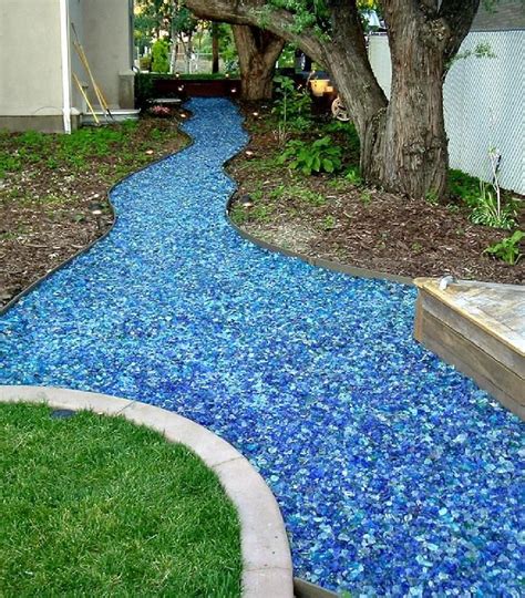 How to make glass mulch for your garden - raincitystudios.com