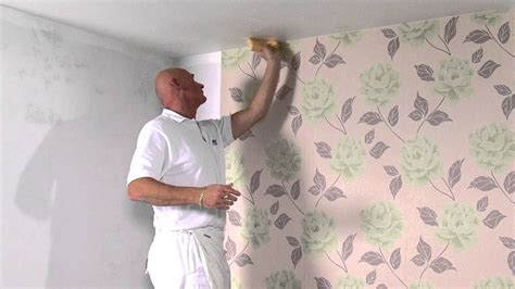 How to prepare walls before wallpapering - Traditional Painter - muktibox.com