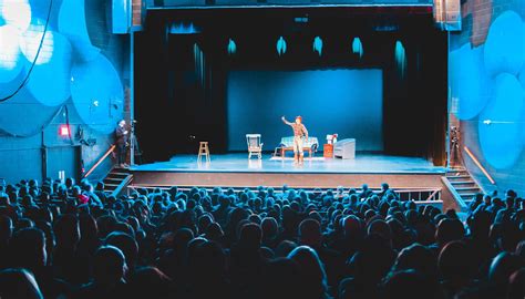 How to Start a Theater Company - muktibox.com