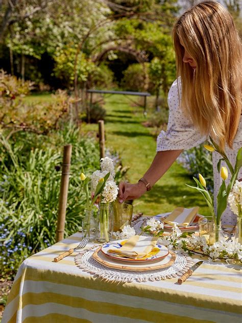HOW TO Set the scenes with a Easter tablescape YOU Magazine
