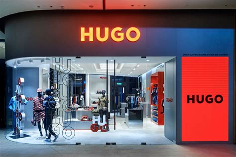 Hugo - Petani Kode - coolestguyplanet.net