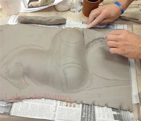 Hump Soft Mold,"Drop" Method, Hand Building Sculpting Project - muktibox.com