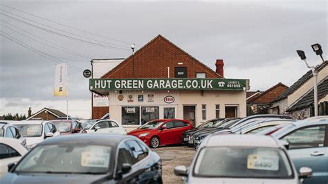 HUT GREEN GARAGE LTD overview - GOV.UK