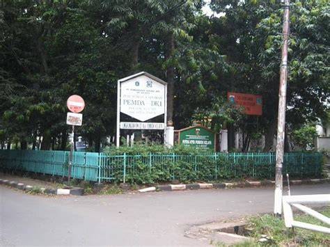 Hutan Kota Pondok Kelapa - raincitystudios.com