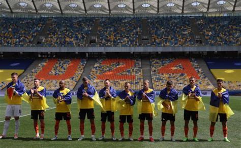 Hacer una apuesta por el fútbol en Ucrania.