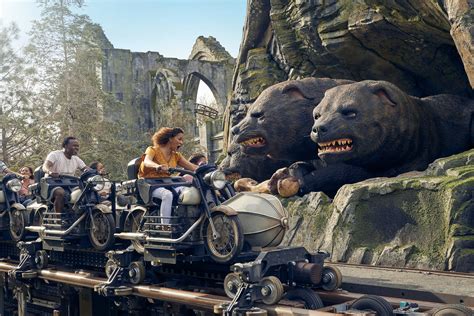 Hagrids magical creatures motorbike adventure. Hagrid’s Magical Creatures Motorbike Adventure – the epic new addition to The Wizarding World of Harry Potter – Hogsmeade – is now open at Universal Orlando Resort. To get you excited for this “story … 