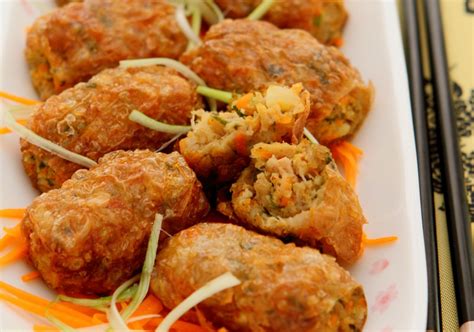 Hai Choe (Traditional Deep-fried Crabmeat …