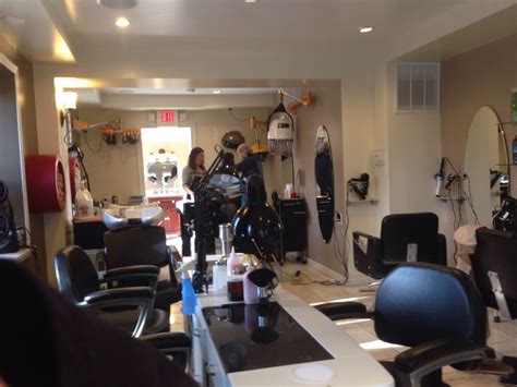 Find 5 listings related to Angelo Hair Salon i