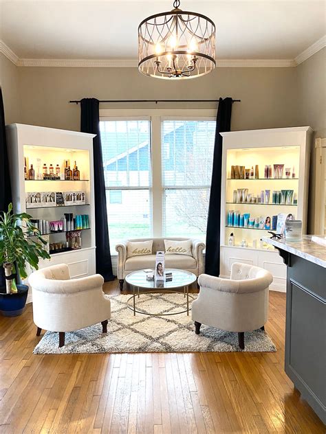These are the best hair salons for curly hair in Suffolk, VA: Ava Marie Salon of Creatives. AOC Salon. Sleek Salon & Spa. Versus Salon. Sage Hair Studio. People also liked: Inexpensive Hair Salons, Balayage Hair Salons.. 