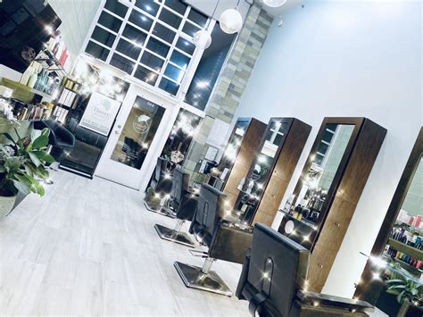 Hair salon san diego. When it comes to getting your hair done, it can be hard to decide where to go. Many people opt for the convenience of a chain salon, but there are many advantages to visiting a loc... 