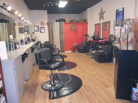 Hair salon sarasota. Michael Z Salon is located at 5900 S. Tamiami Trail in Sarasota, just South of Phillippi Mansion Park on US 41. From I-75 - Exit at Clark Road and head west 4 miles to US 41. Turn right (north) on US 41 and head north approximately 3/4 mile. We are located on your left in the DeSears Plaza. From Venice - Head north on US 41 past the ... 