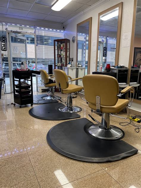 Hair salon virginia beach. Finding a good hair salon can be a challenge. With so many options available, it can be hard to know which one is right for you. Whether you’re looking for a simple trim or a compl... 