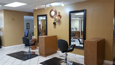 Hair salons albuquerque. Finding the perfect hair salon can be a daunting task. With so many different salons to choose from, it can be hard to know which one is right for you. The first step in finding th... 