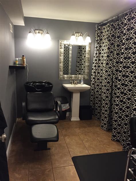 We started off offering only spa services and selling the make-up and eventually grew into a full service salon and spa when we relocated our store to Ginger Creek. Specialties. Faces Skin Care is a locally and privately owned salon and spa. We are located inside of Ginger Creek, right off of Rt157 in Glen Carbon,IL.. 