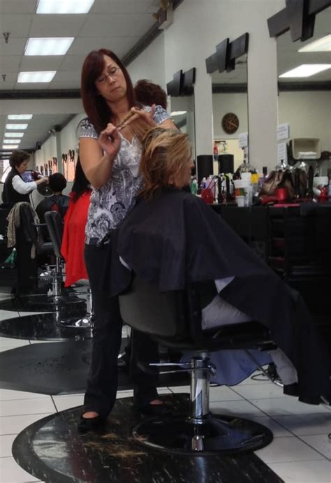 Hair stylist fairfax. I've finally found a salon and a stylist I love! This place is classy, but not quiet and awkward like some salons. Kurt is often at the front desk. He is very ... 