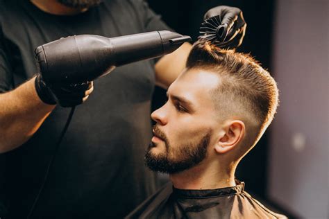 Hair stylist for men. Gents of London Carbon Clay Matt Medium Hold Professional Hair Styling Wax (50g) “The French crop has seen a resurgence amongst the hip recently and I am seeing it move through to mainstream in ... 