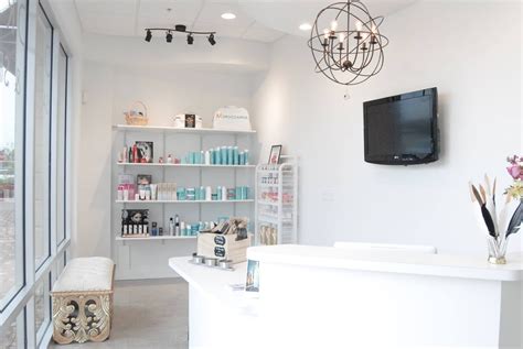 Hairdresser fort myers. Steel Magnolias Salon At Verandah, Fort Myers, Florida. 2,426 likes · 30 talking about this · 1,798 were here. Steel Magnolias at the Verandah is a "cut" above the rest, with 65 years of experience,... 