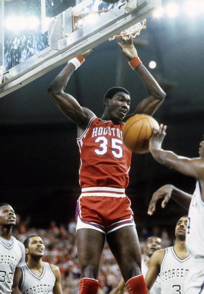 Hakeem olajuwon college