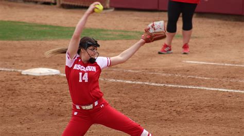 Haley Hestekin Softball Wisconsin Badgers