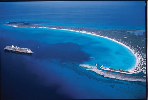 Half moon cay the bahamas. On a recent cruise, our ship did a double-dip to Carnival Corporation ‘s private island Half Moon Cay. There, I discovered Private Oasis, an octagon-looking covered area on the far left of the ... 