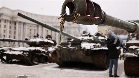 Half of Russian tanks lost, Moscow struggling to replace them: …