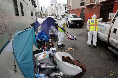 Half of San Francisco's homeless residents refused shelters: city data