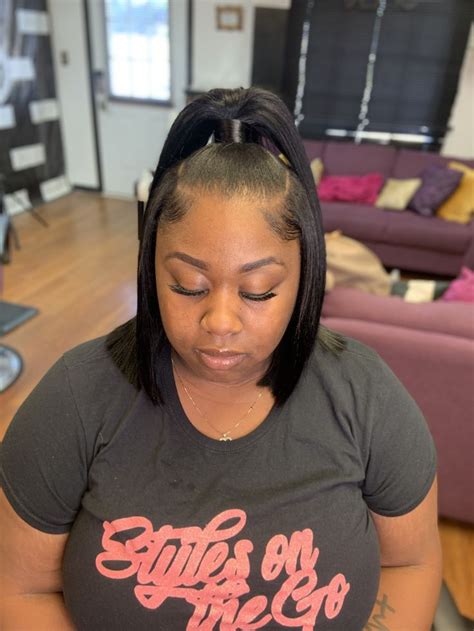 This short straight weave half-up half-down hairstyle is your go-to! To start, give your hair extensions a gentle brush until it has reached the desired height at the crown of your head. ... Side Part Quick Weave Bob It's time to make a change and step outside of your comfort zone. Try something classic, ...