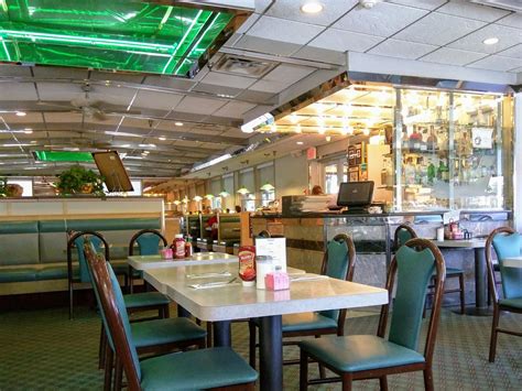 Halfmoon diner. Things To Know About Halfmoon diner. 