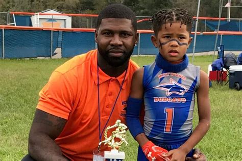 Hall of Fame hopeful Devin Hester helping son Dray follow in his footsteps