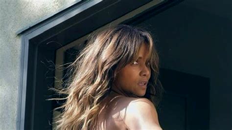 Halle berry nude photos. tumblr_kscmqvyx0T1qzgntlo1_500. Halle Berry turned 45 this past Sunday. Hard to believe isn't it? Here, XXL salutes Ms. Berry with 45 of her most scorching photos. We hope you enjoy the gallery ... 