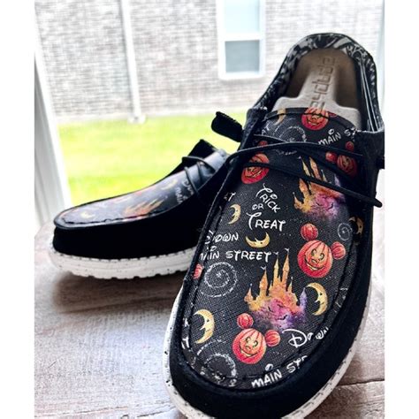 Halloween hey dudes. HEYDUDE shoes are more than up to the task—and since our shelves are stocked with kids’ boots, kids’ slip-on shoes, kids’ sneakers, and school shoes too, you can get all … 
