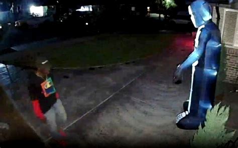 Halloween porch pirate targeting homes around Pittsburg, police say