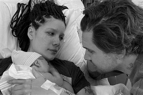 Halsey gives birth to first child with boyfriend Alev Aydin and …