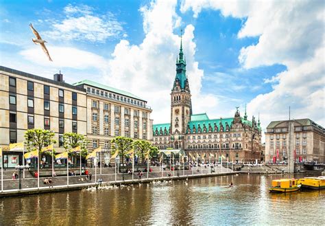 Hamburg Germany Photos and Premium High Res Pictures - Getty …