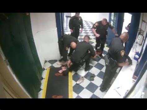 Hamilton County deputy charged with assaulting an inmate; video …