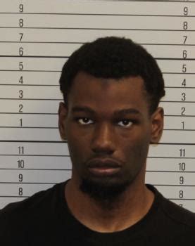 Hamilton county indiana recent arrests.  Constantly updated.  of student Quanderius Dillard, 18...