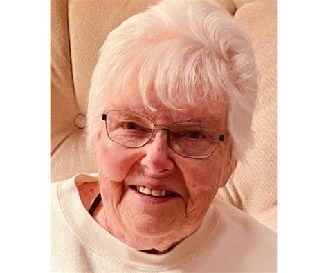 Hamilton spectator obituary cost.  Most print obituaries also include an online version.  Choose...