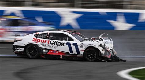 Hamlin calls for NASCAR to suspend Elliott after crash at Coca-Cola 600