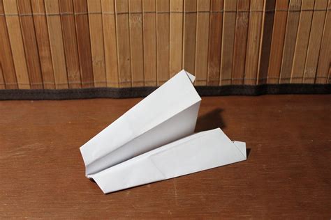 The Hammer is a great paper airpl... Hey everyone. This is an informative video showing all of you how to make the best paper airplane in the world, the Hammer.. 