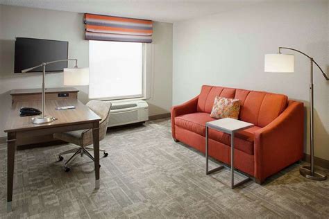 Hampton Inn Garden City, New York Hotel by LIRR