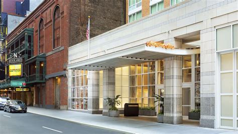 Hampton Inn Manhattan/Times Square Central - Hilton Hotels