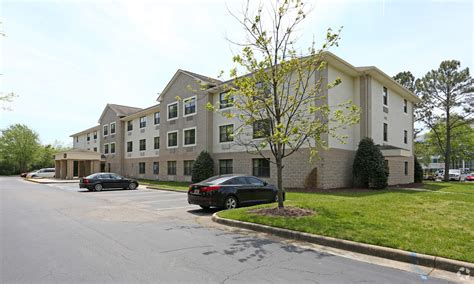 Hampton apartments. See all available apartments for rent at The Arbors at Pembroke in Hampton, VA. The Arbors at Pembroke has rental units ranging from 648-1222 sq ft starting at $1018. 