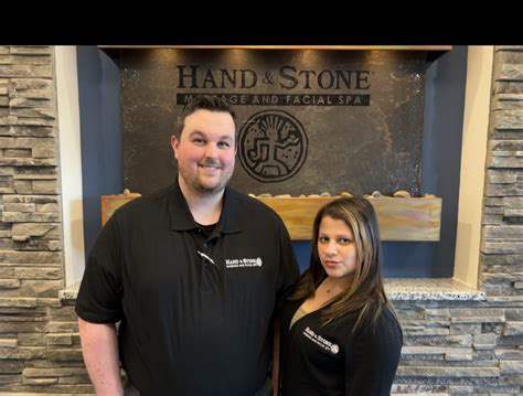 The Hand & Stone Massage and Facial Spa management team and staff have over 250 years of combined franchising experience. Together they have helped make our company an award-winning franchise and a leader in the massage and skincare spa industry.. 