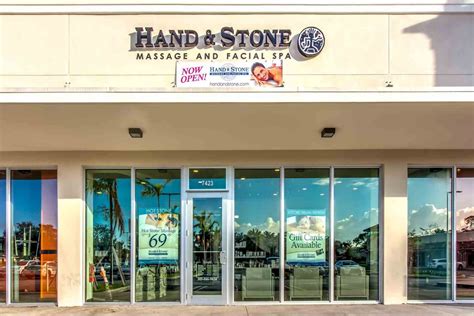 Hand and stone locations. Hand & Stone offers professional Massage, Facial and Hair Removal services tailored to your individual needs. Book at one of over 300 locations across the country. 