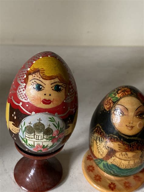 Vintage Russian Hand painted Lacquer Wooden E